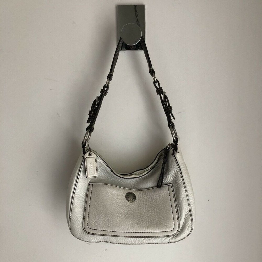 Coach Chelsea 8E99 Ivory Pebbled Leather small bag